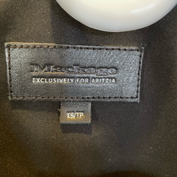 Aritzia Mackage Leather Jacket size xs - Picture 3 of 3